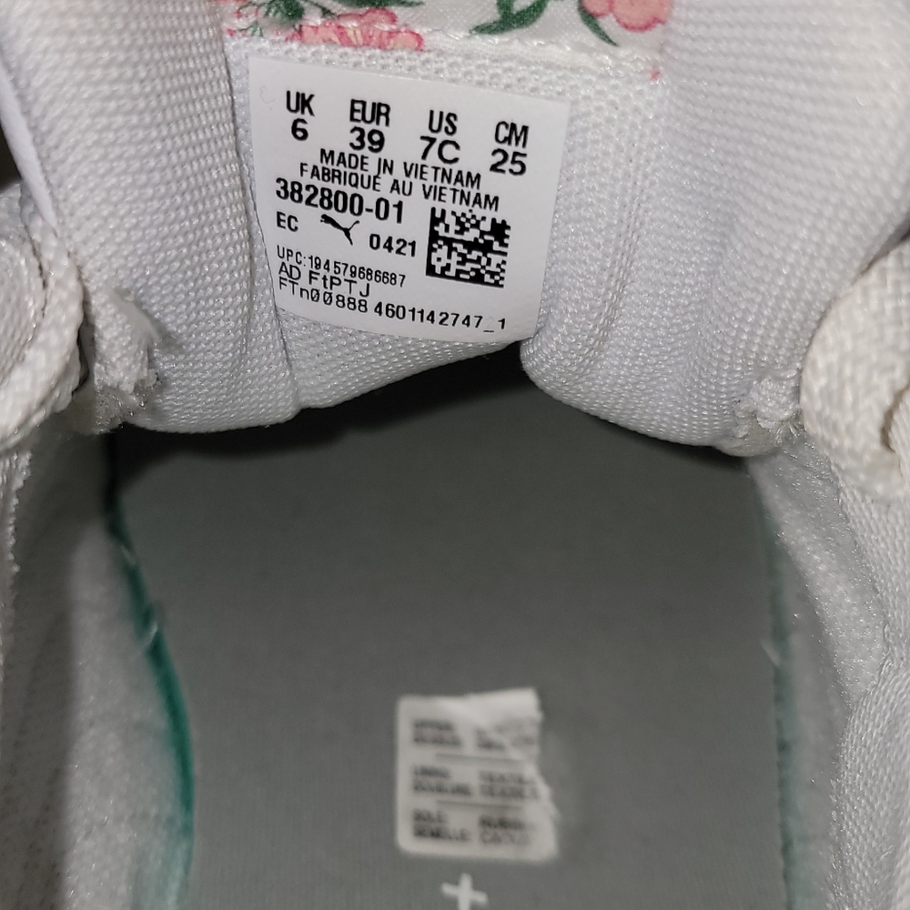 Womens floral and white Pumas